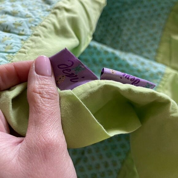 DEVI block print baby quilt - Picture 4 of 6